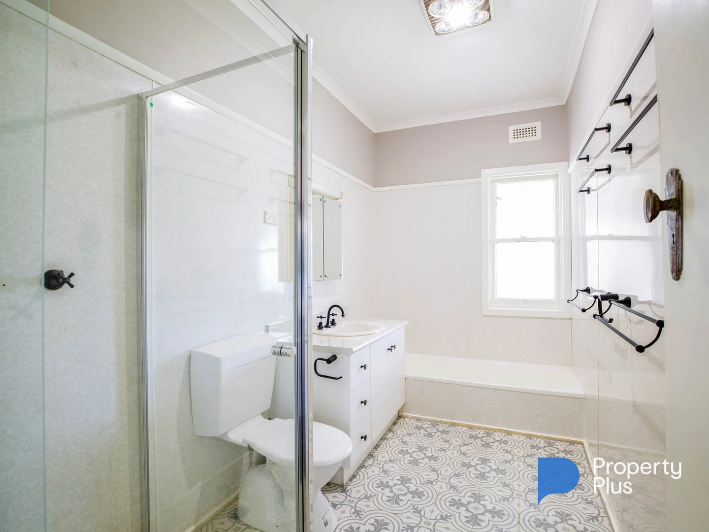 Additional image 9 of 320 High Street, Kangaroo Flat VIC 3555