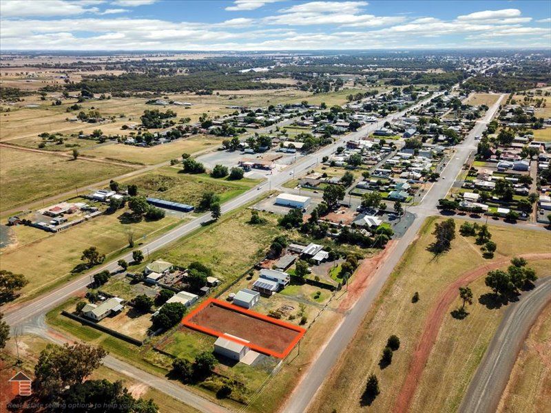 26 Gilbert Street, Wyalong NSW 2671, Image 2