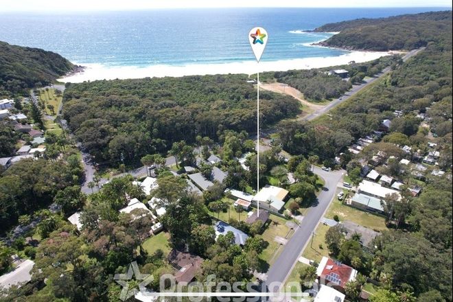 Picture of 5 Pacific Parade, ELIZABETH BEACH NSW 2428