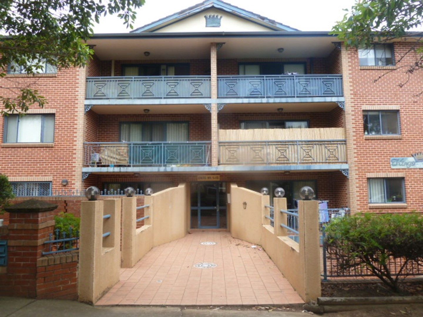 2 bedrooms Apartment / Unit / Flat in 1/51-53 Reynolds Avenue BANKSTOWN NSW, 2200