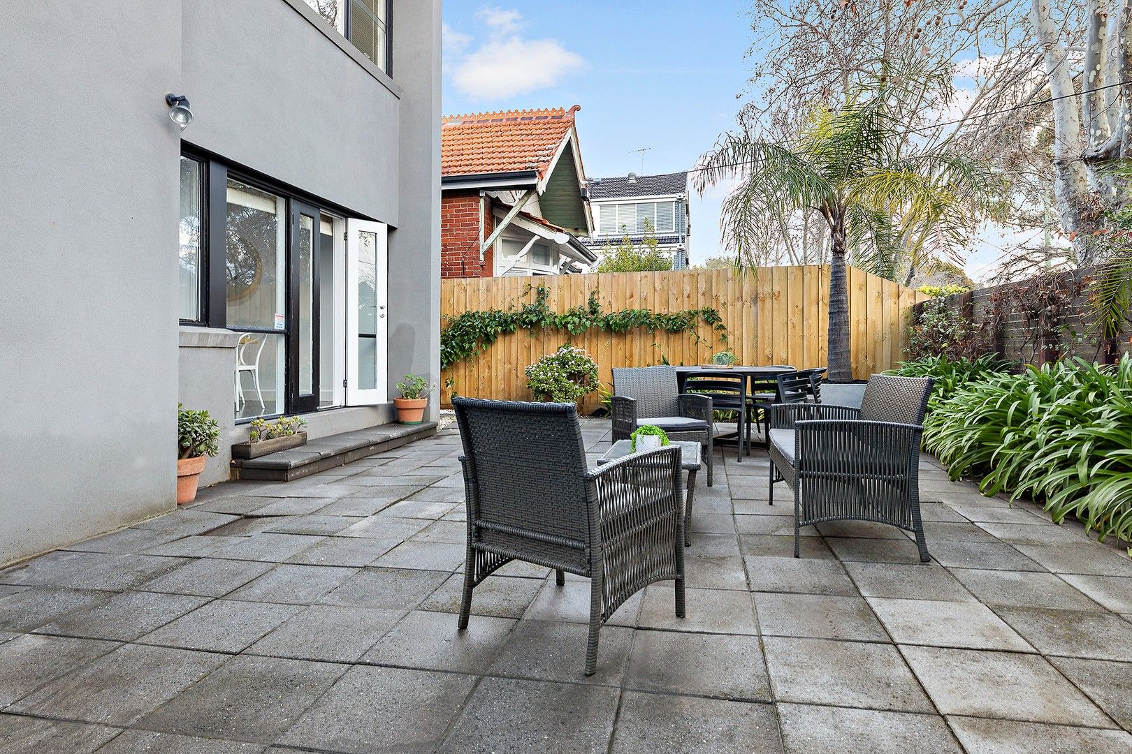 2 bedrooms Apartment / Unit / Flat in 9/10 Tennyson Street ST KILDA VIC, 3182