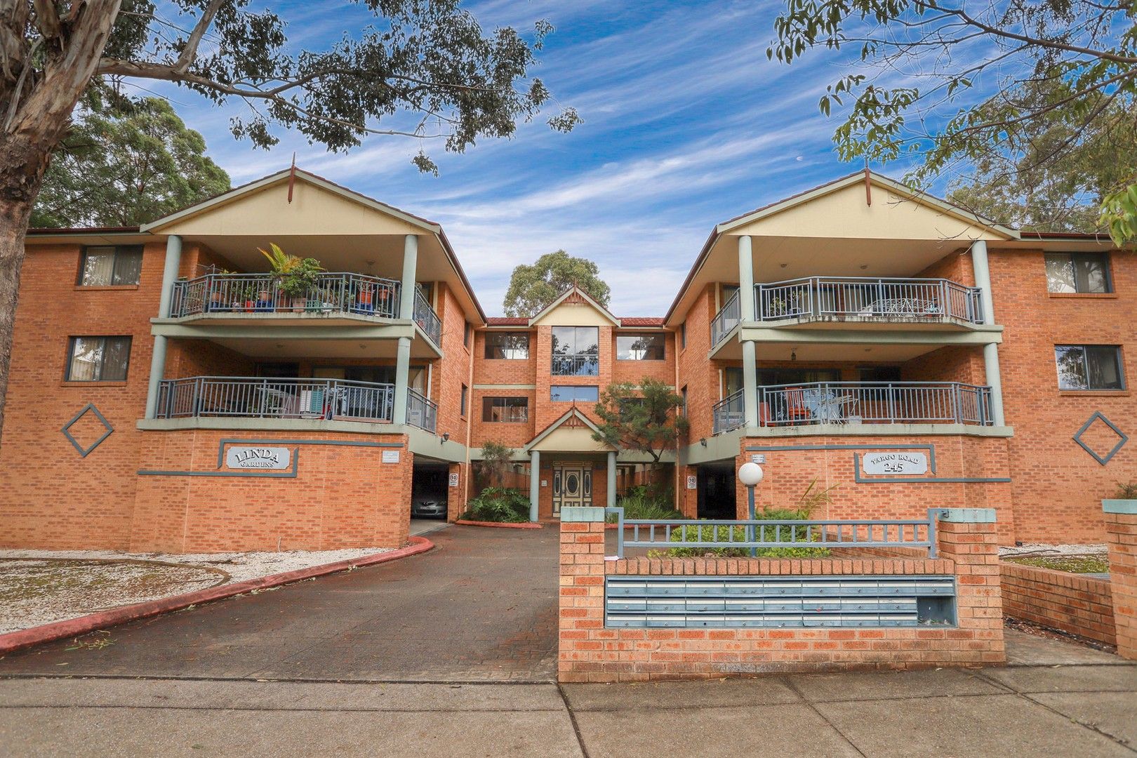 2 bedrooms Apartment / Unit / Flat in 17/245-247 Targo Road TOONGABBIE NSW, 2146
