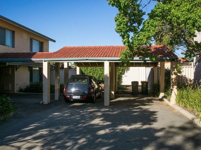 3 bedrooms Villa in 7/3 Yeo Court KOONDOOLA WA, 6064