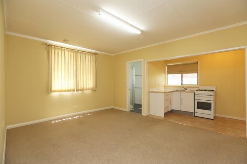 6 Young Road, Broadmeadow NSW 2292, Image 2