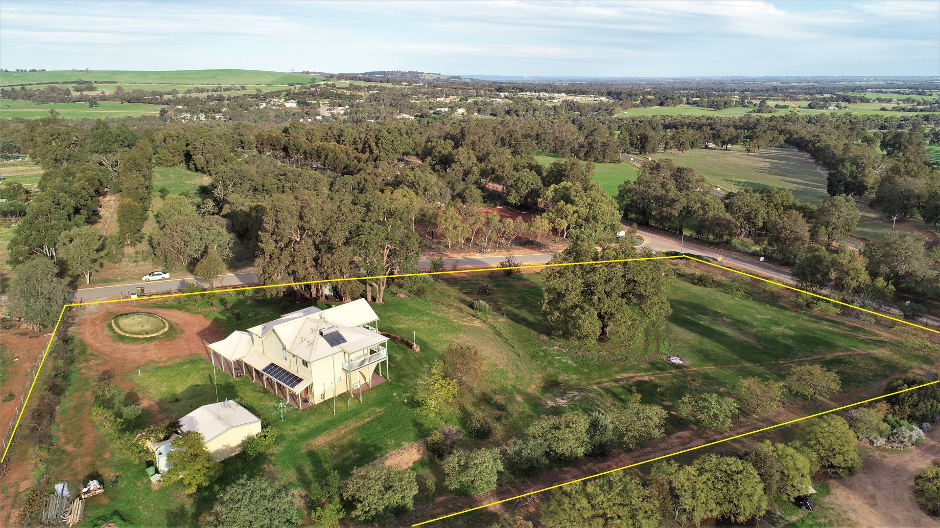 52 Cairn Crescent, Gingin WA 6503, Image 2