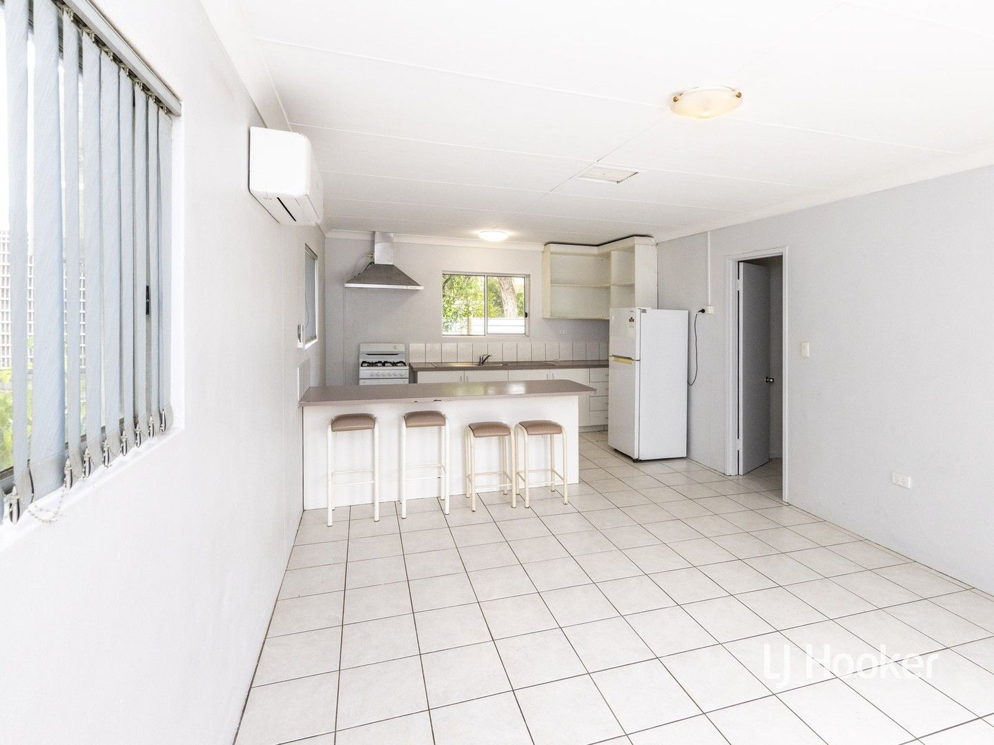 2/30 Plowman Street, Gillen NT 0870, Image 0