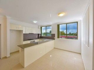 27/41 Woodhouse Drive, Ambarvale NSW 2560, Image 2