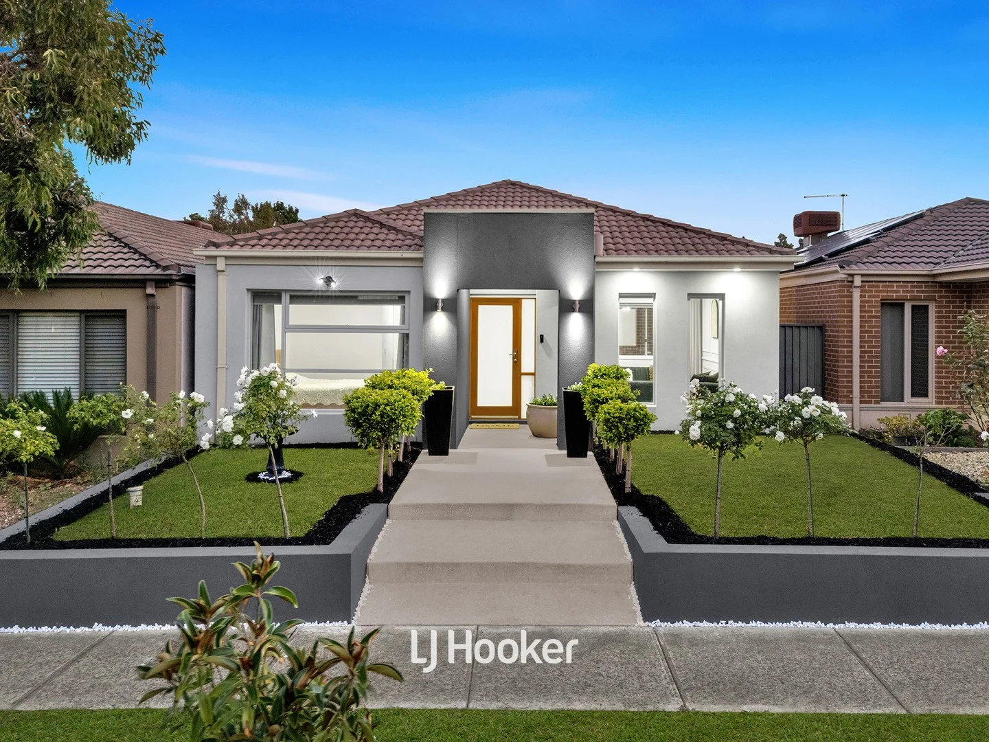 10 Agathis Alley, Cranbourne North VIC 3977