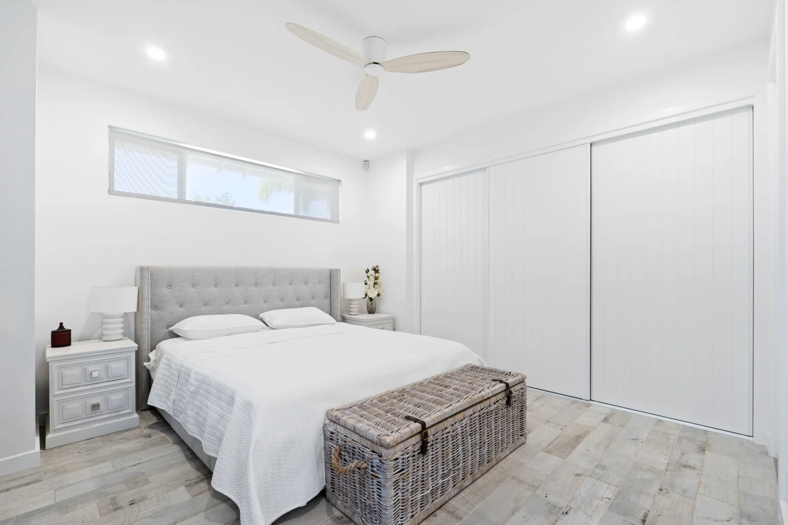 Additional image 40 of 97 Sir Bruce Small Boulevard, Benowa Waters QLD 4217