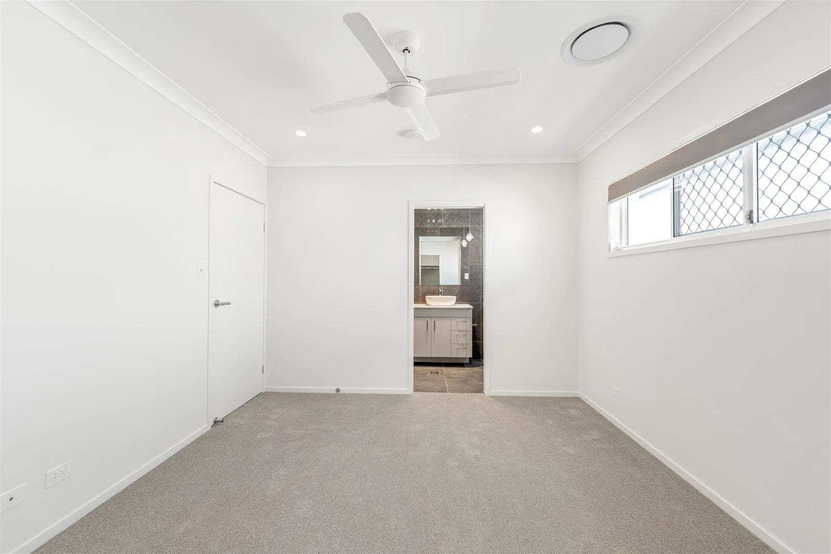 Additional image 5 of Redland Bay QLD 4165