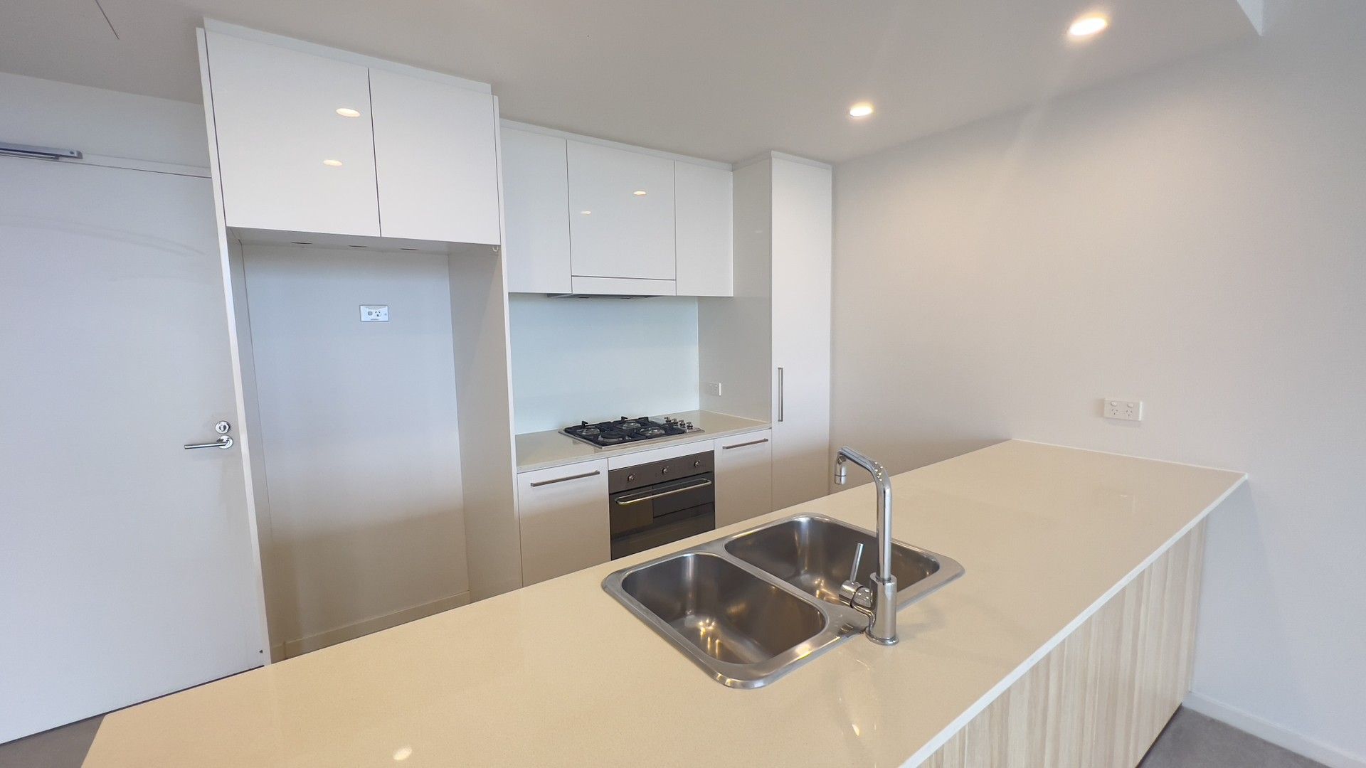 2 bedrooms Apartment / Unit / Flat in 1209/458 Forest Road HURSTVILLE NSW, 2220