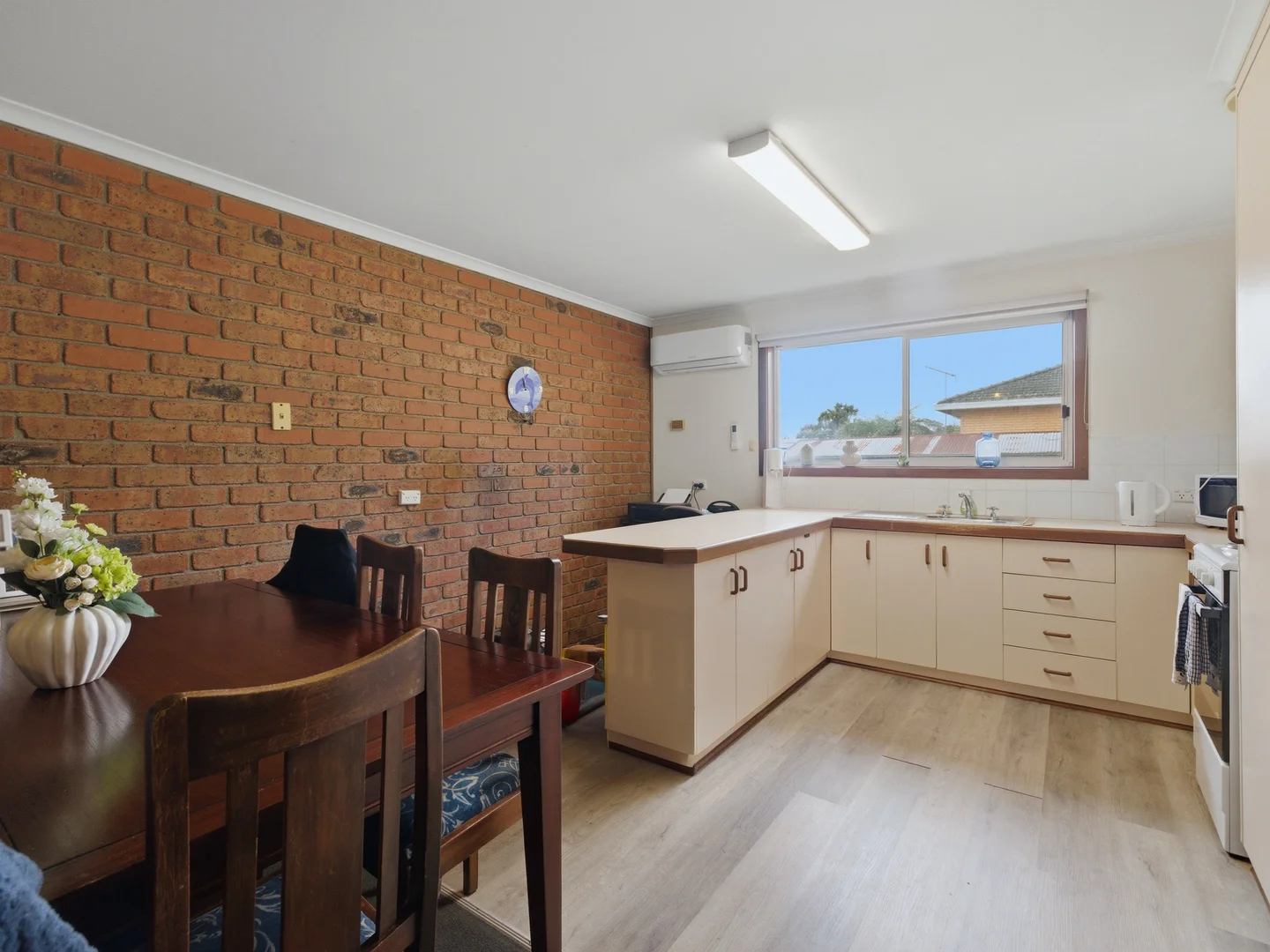 Additional image 5 of 2/15 Station Street, Korumburra VIC 3950