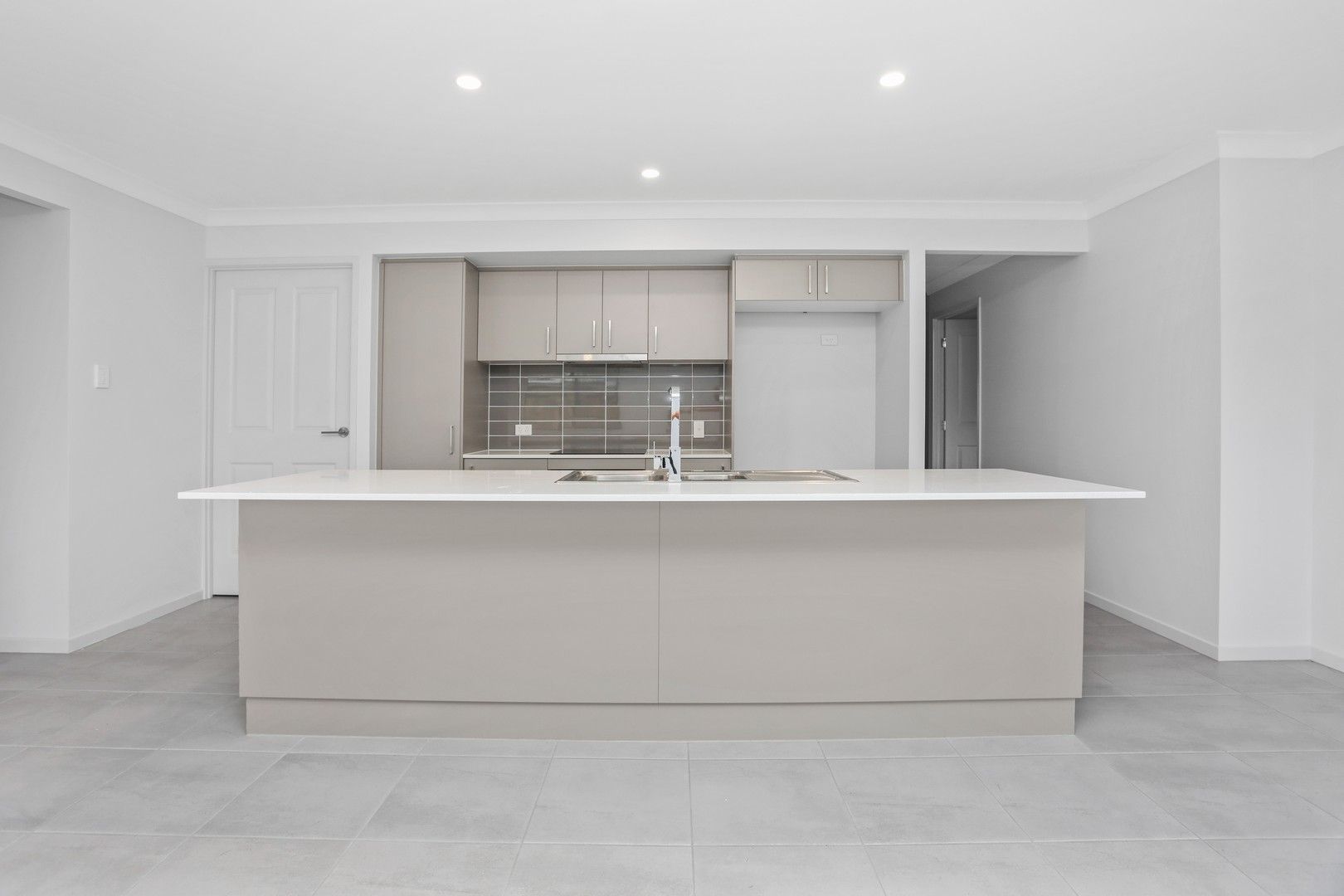 4 bedrooms House in 23 Loch Way BRASSALL QLD, 4305