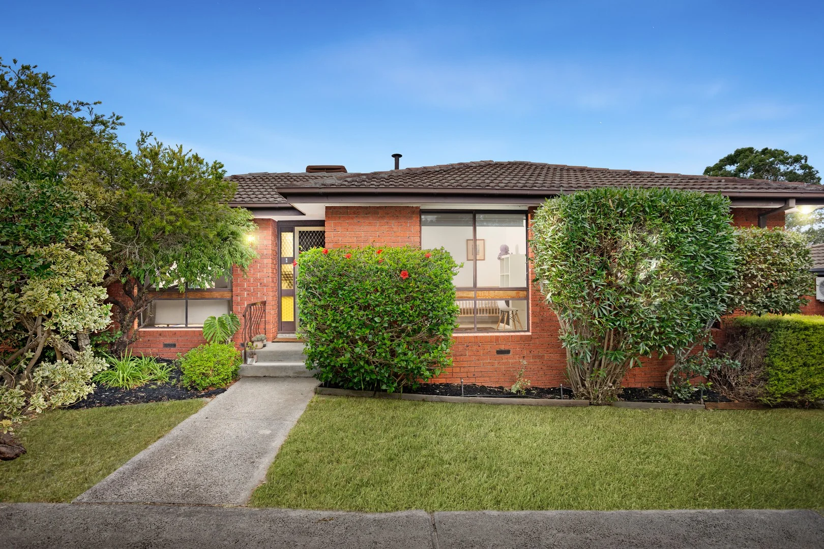 Primary image of 2/23 Edwards Street, Burwood VIC 3125