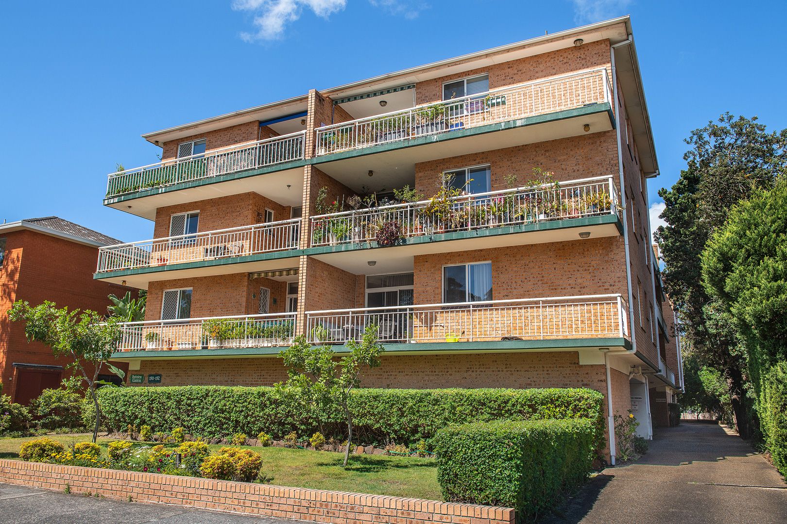 2 bedrooms Apartment / Unit / Flat in 14/150 Chuter Avenue SANS SOUCI NSW, 2219