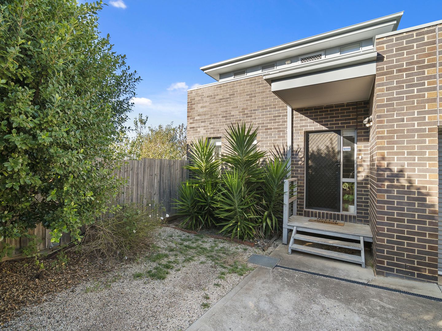 3/10-12 Ross Street, Bacchus Marsh VIC 3340, Image 2