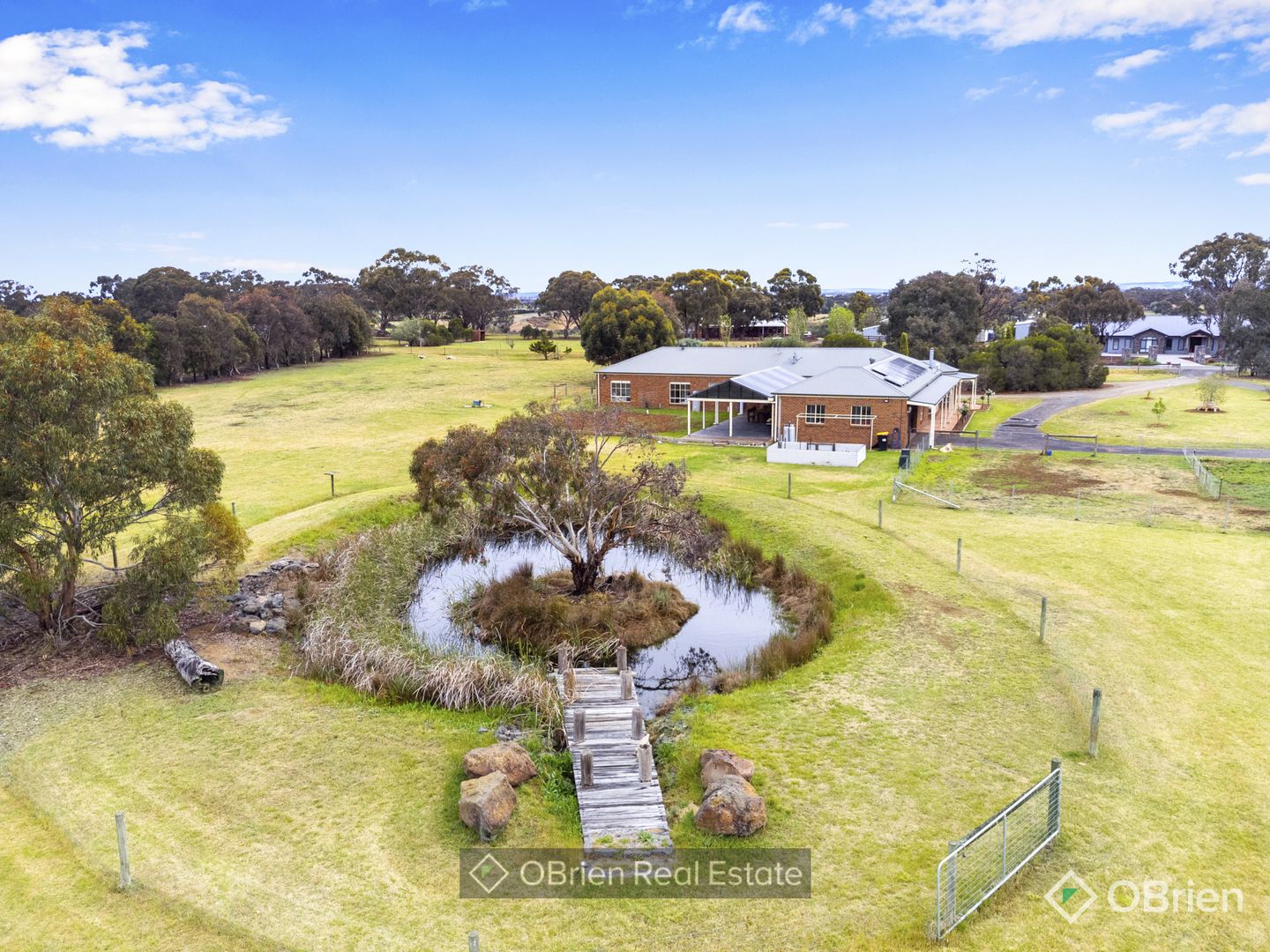 2 Garrard Court, Strathtulloh VIC 3338, Image 2