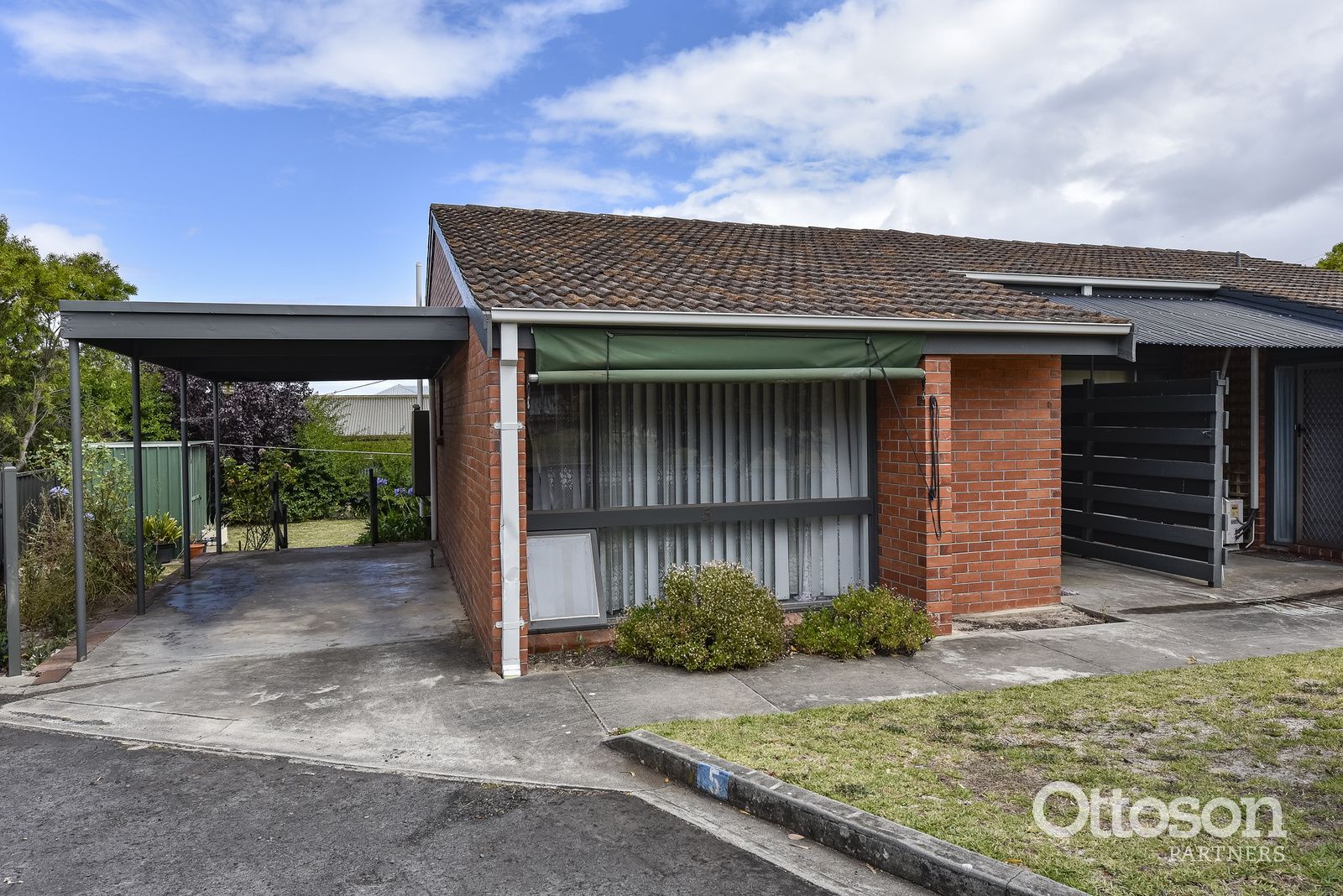 2 bedrooms House in 5/14 Adelaide Avenue NARACOORTE SA, 5271