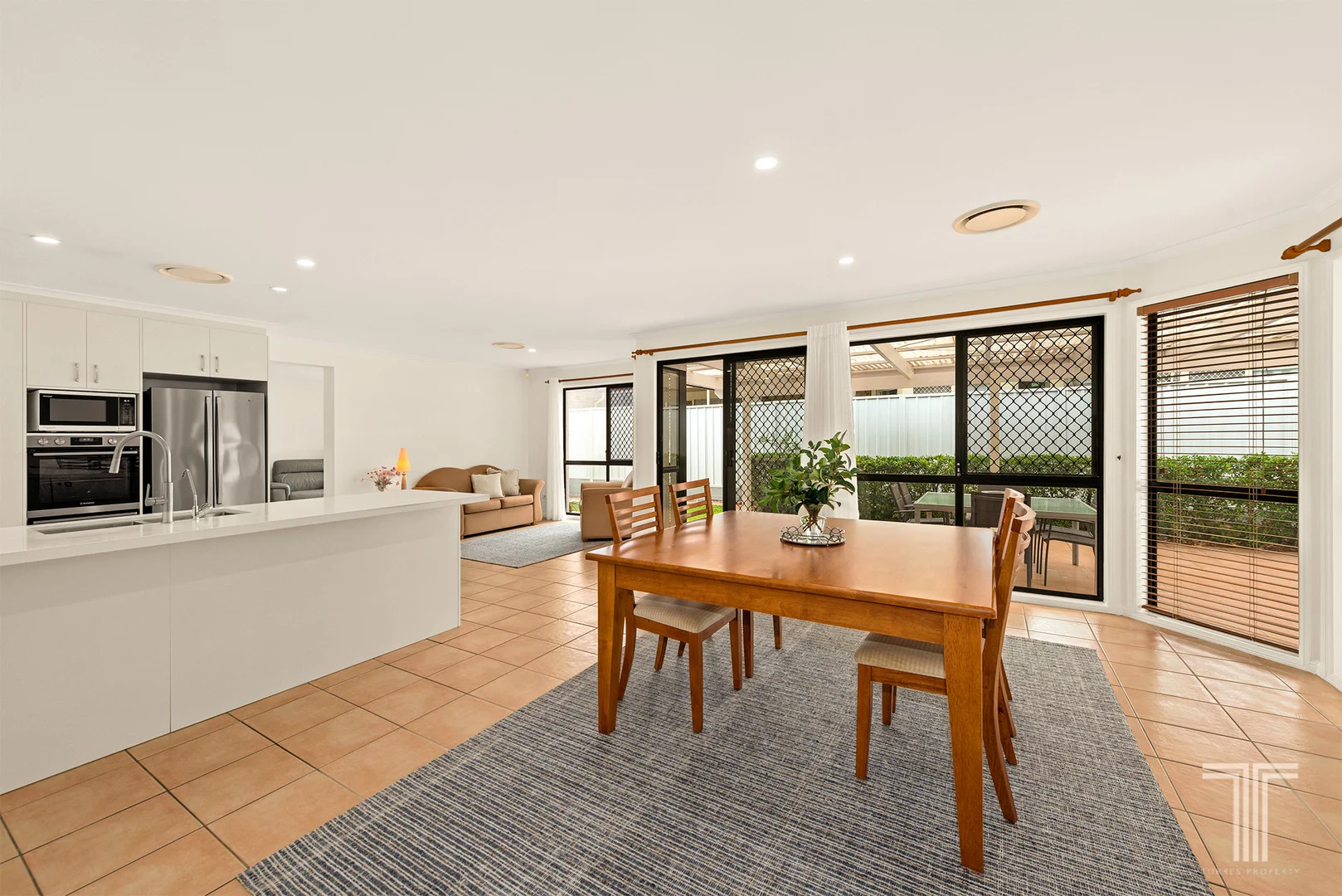 Additional image 5 of 6 Coventry Circuit, Carindale QLD 4152