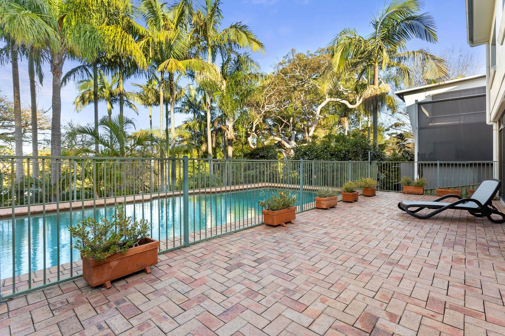 5 bedrooms House in 60 Woodland Street BALGOWLAH HEIGHTS NSW, 2093
