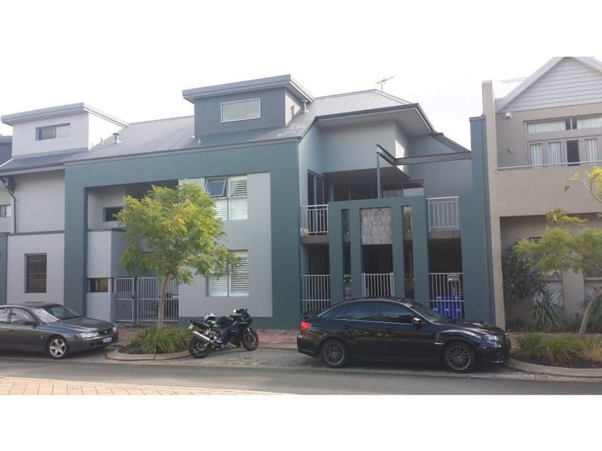 4 bedrooms Townhouse in 12 Price Street SUBIACO WA, 6008