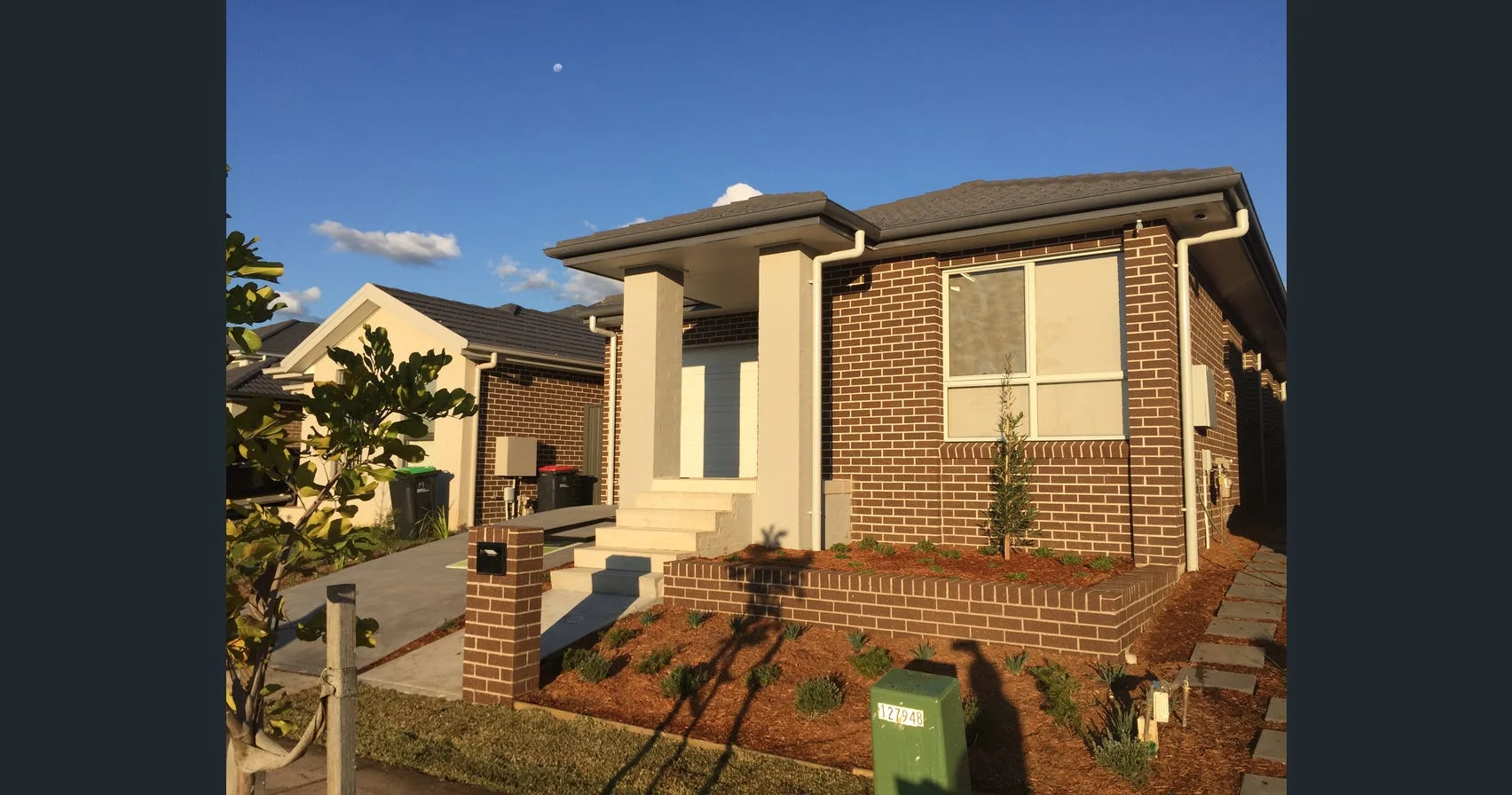 17 Holly Cr, Jordan Springs NSW 2747