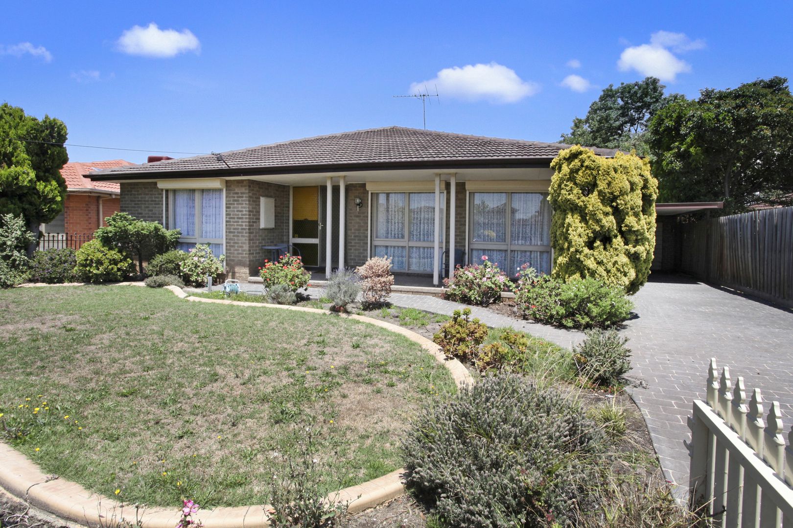 72 South Circular Road, Gladstone Park VIC 3043, Image 1