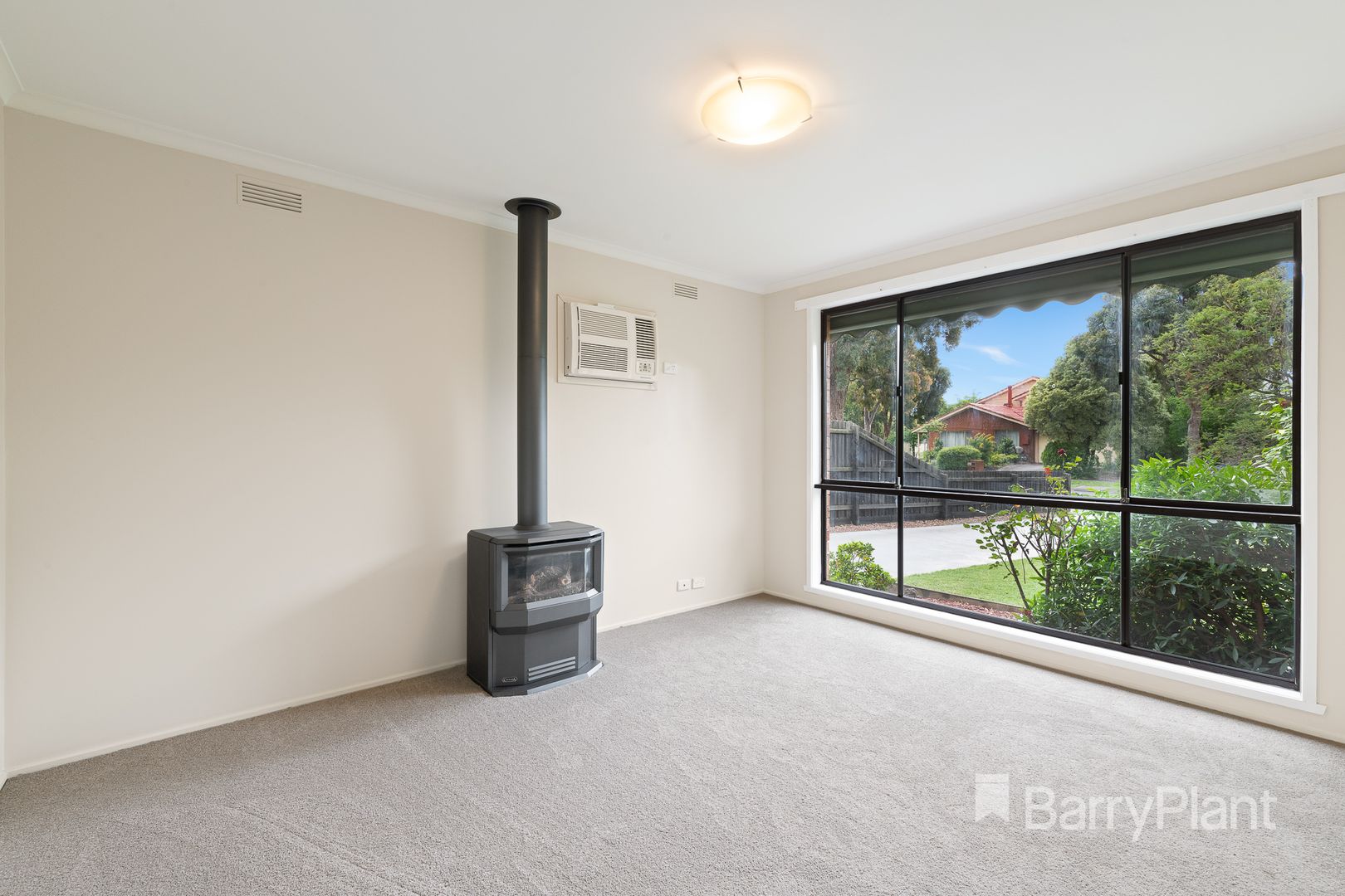 26 Merlin Crescent, Ferntree Gully VIC 3156, Image 2