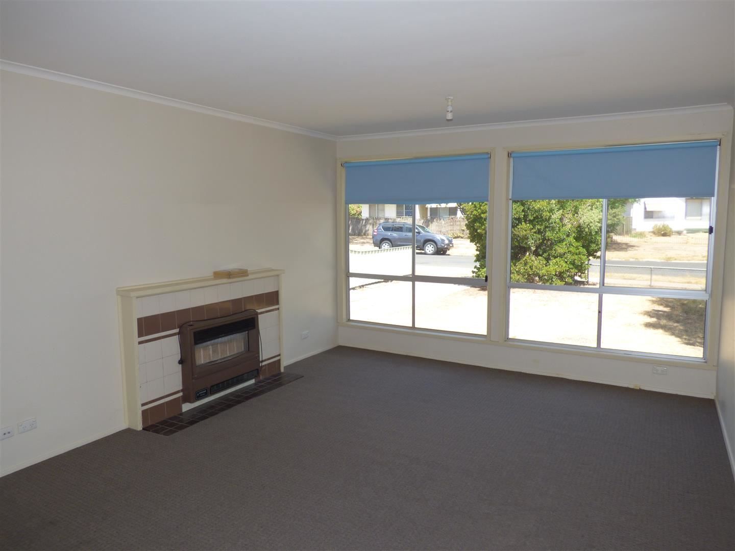 12 Winifred Street, Horsham VIC 3400, Image 1