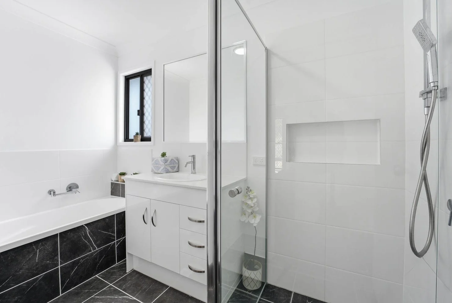 Additional image 8 of 37 Horseshoe Circuit, Yarrabilba QLD 4207