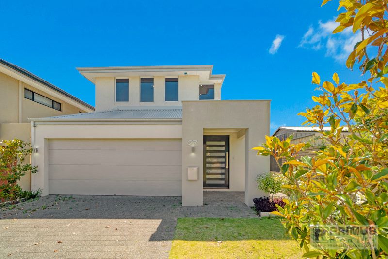 4 bedrooms House in 27 Baldwin Street COMO WA, 6152