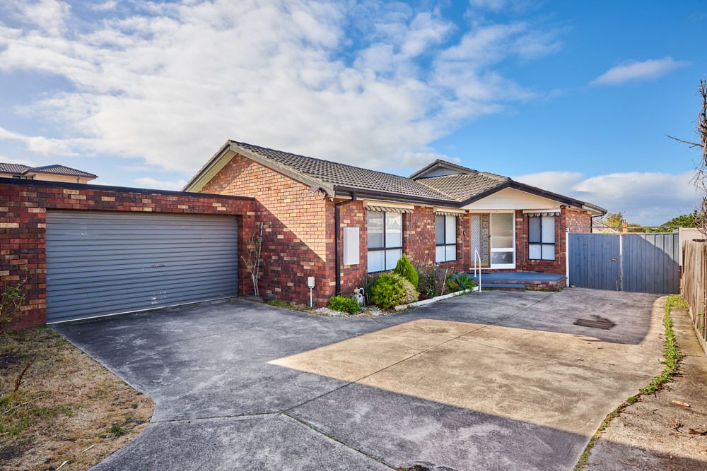 3 bedrooms Apartment / Unit / Flat in 3/26 Rich Street NOBLE PARK VIC, 3174
