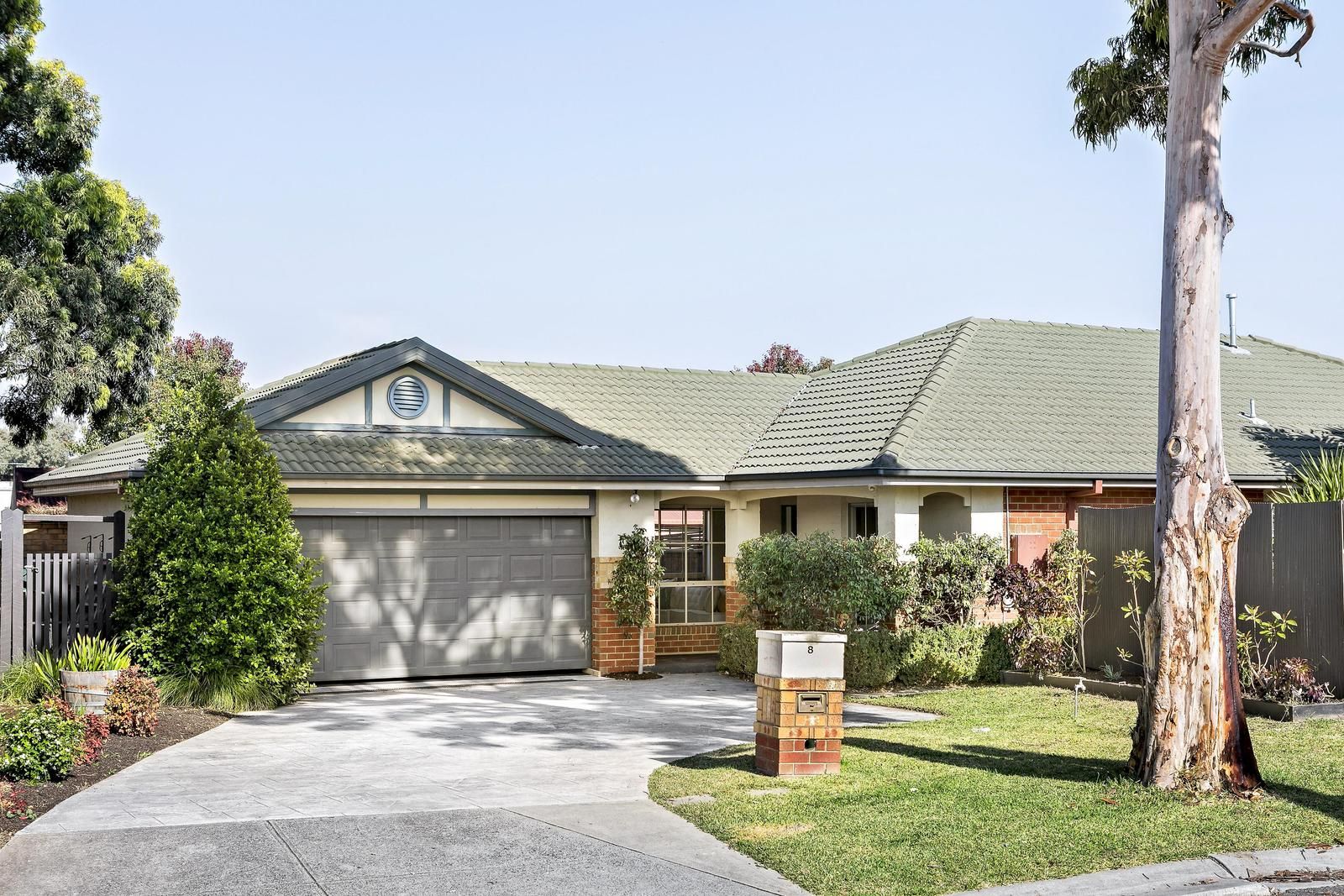 8 Paisley Court, Gowanbrae VIC 3043, Image 0