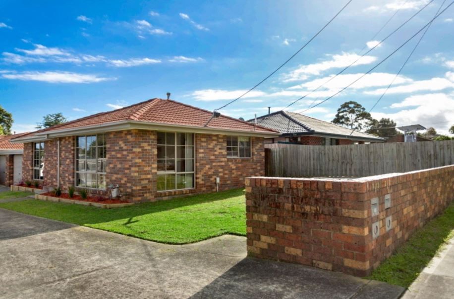 2 bedrooms Apartment / Unit / Flat in 1/3 Vermay Avenue FRANKSTON VIC, 3199
