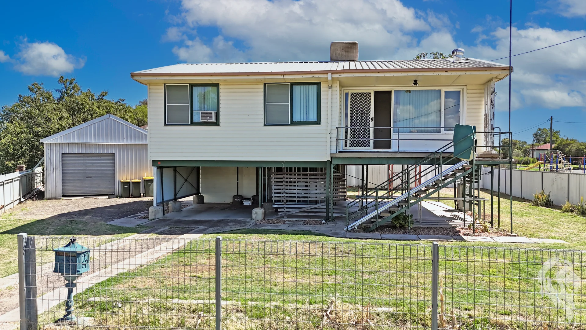 11 Blanche Peadon Drive, Narrabri NSW 2390