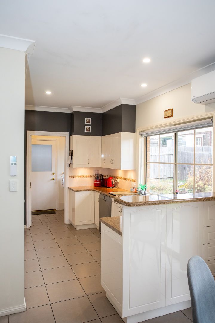 104a Donnelly Street, Armidale NSW 2350, Image 2