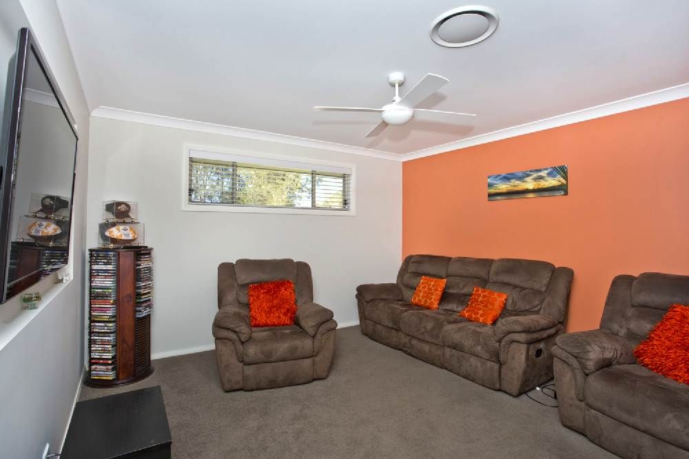 14a Freeman Dr, LOCHINVAR NSW 2321, Image 2