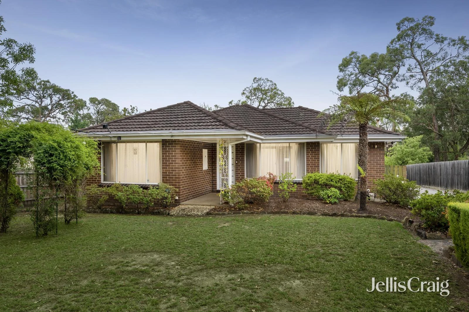 10 Mitchell Road, Lilydale VIC 3140