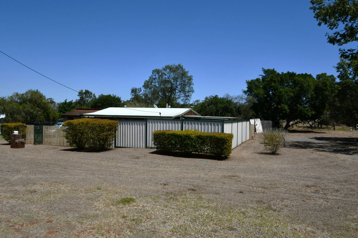 129 Victoria Street, Gracemere QLD 4702, Image 2