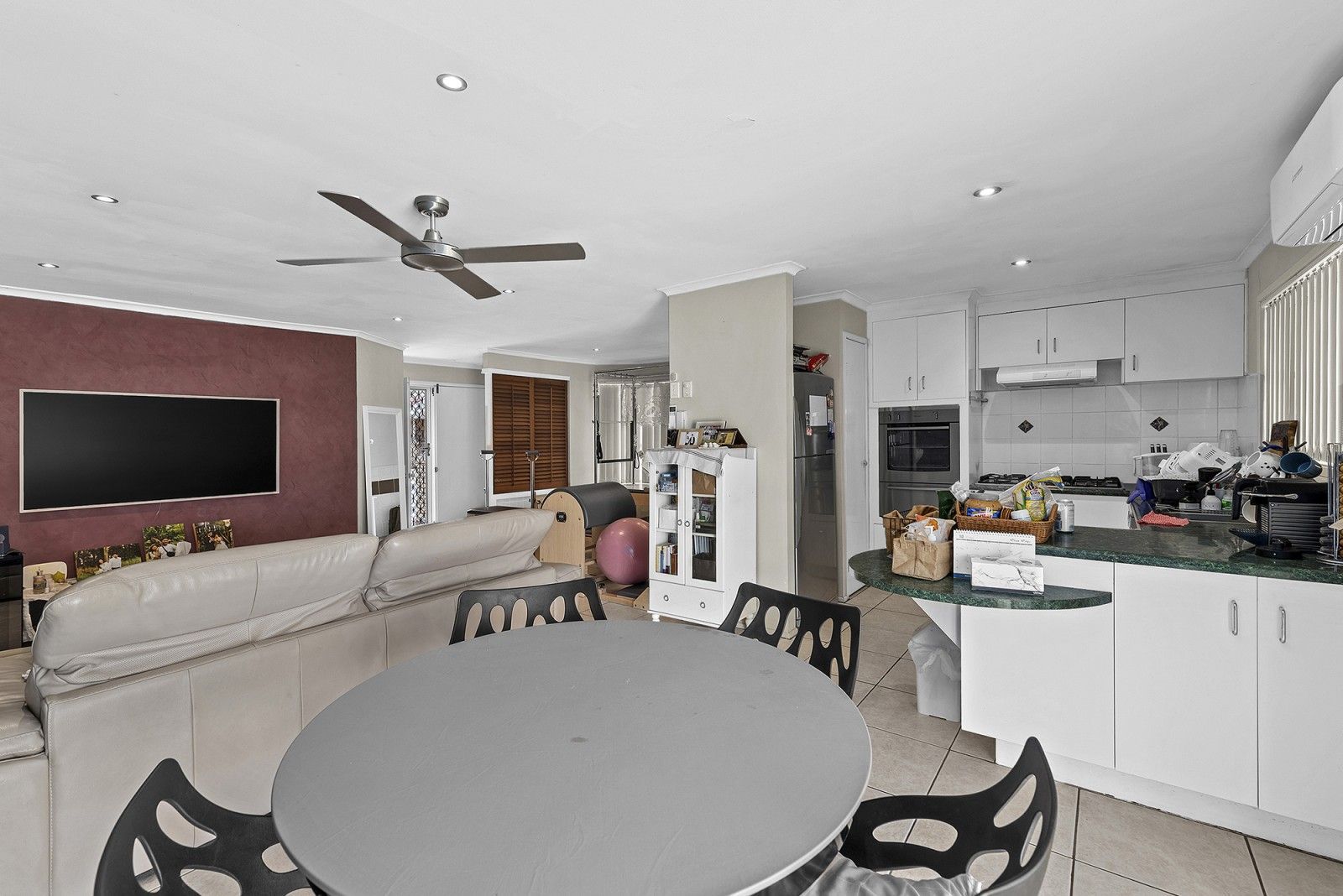 3/28 Holmead Road, Eight Mile Plains QLD 4113, Image 2