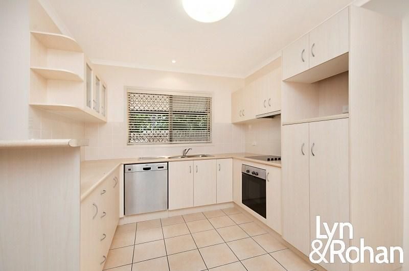 2/22 Primrose St, North Ward QLD 4810, Image 2