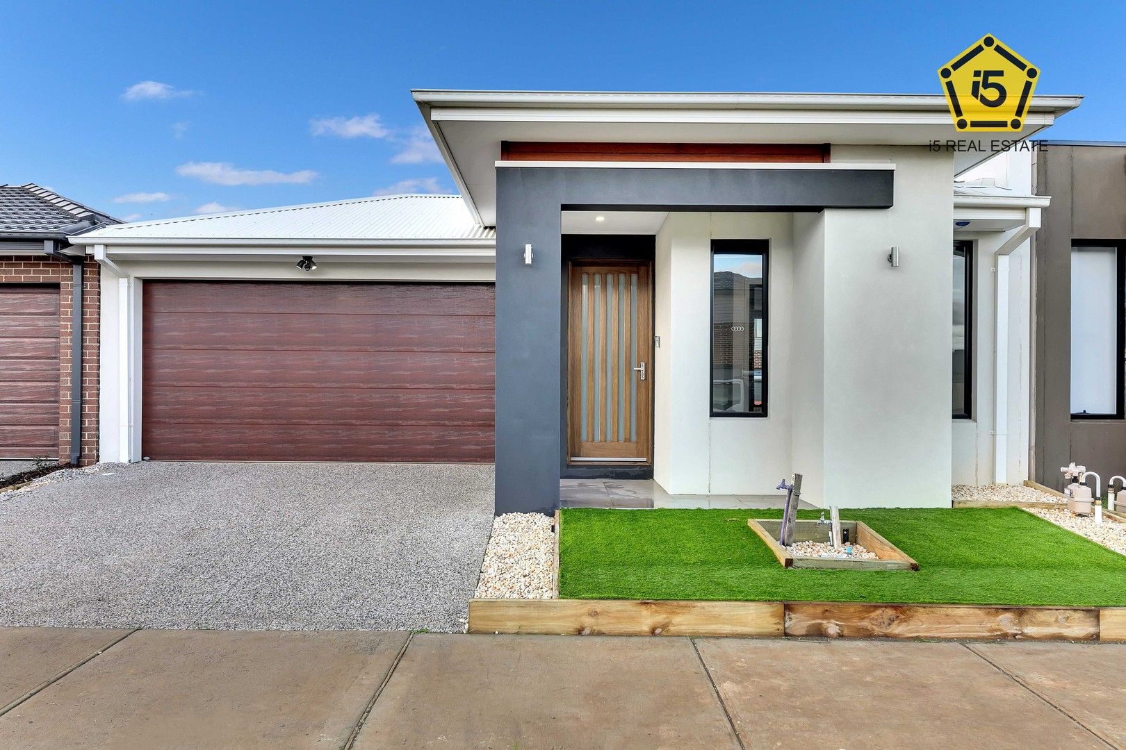4 bedrooms House in 8 Isdell Street TARNEIT VIC, 3029