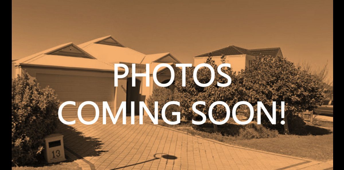 4 bedrooms House in 13 Caxton Parkway CANNING VALE WA, 6155