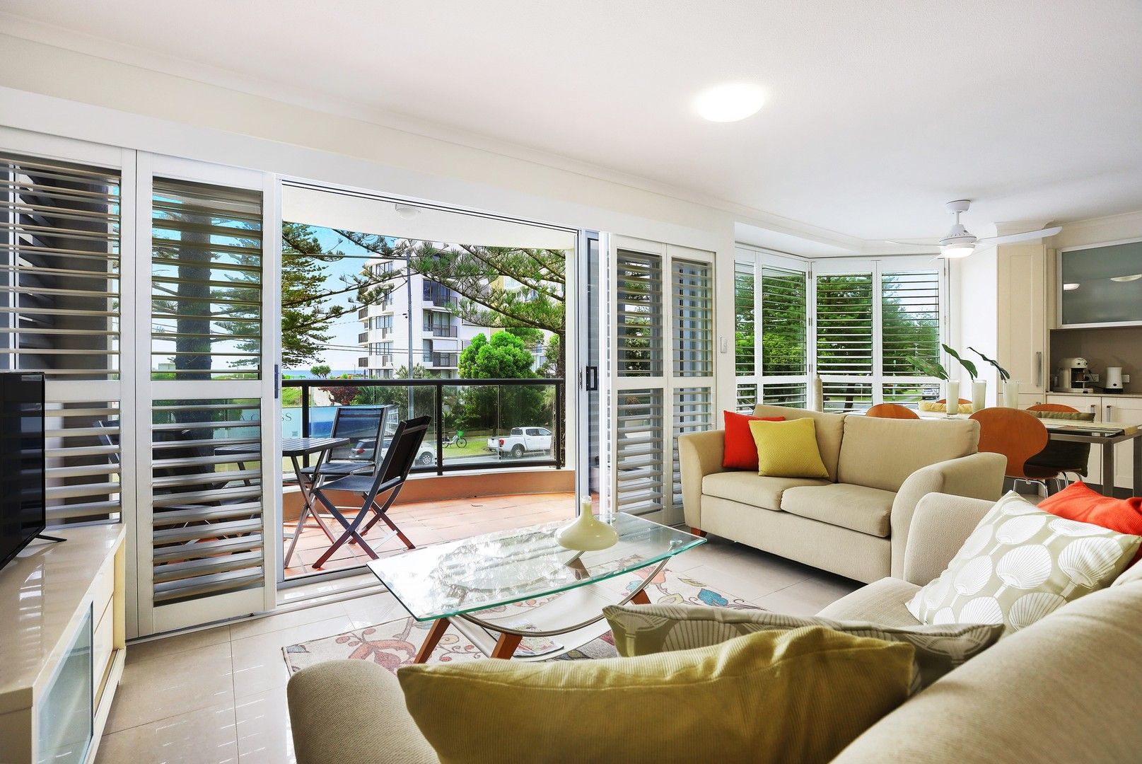 3/6 First Avenue, Broadbeach QLD 4218, Image 2