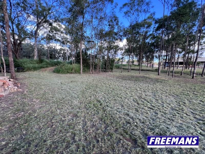 25 Safflower Street, Memerambi QLD 4610, Image 2