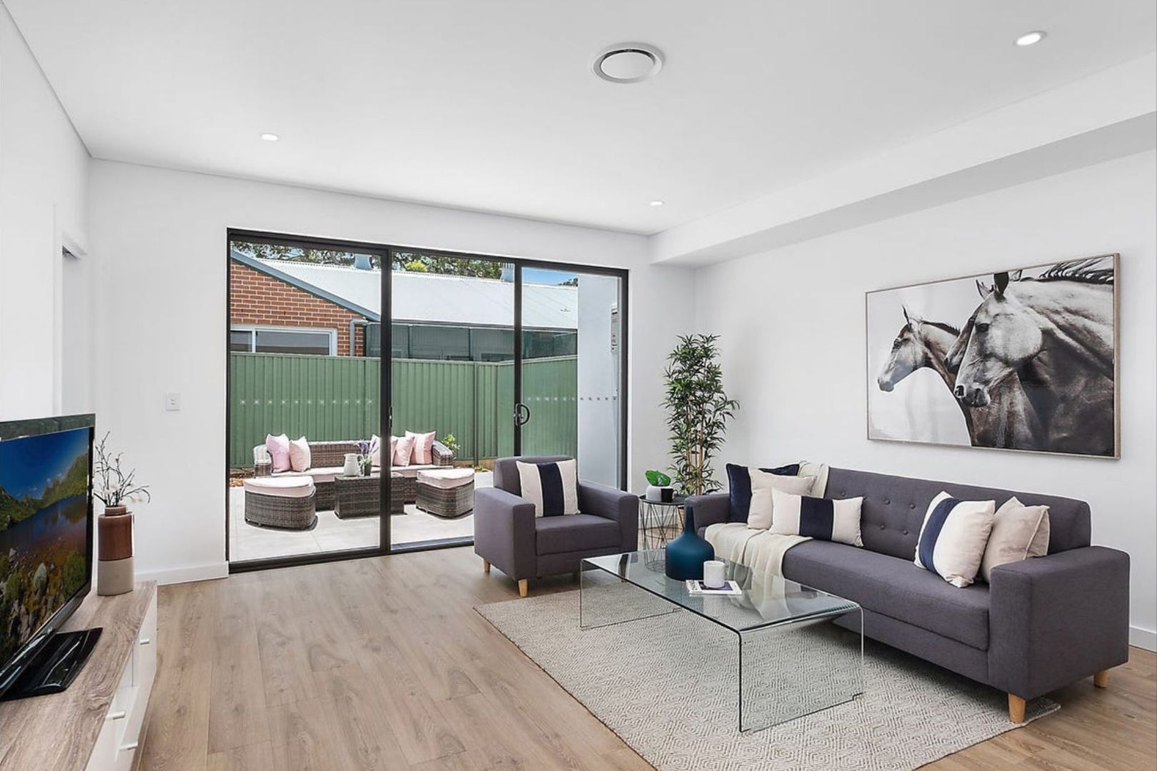 2/158 Bath Road, Kirrawee NSW 2232 - Townhouse For Rent | Domain