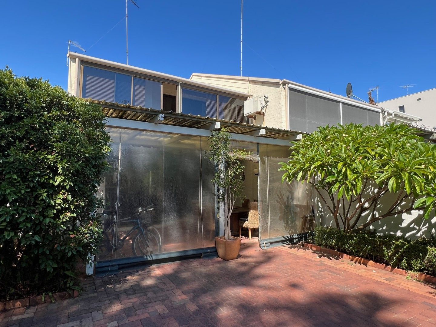 2 bedrooms Townhouse in 6/9 Stone Street SOUTH PERTH WA, 6151