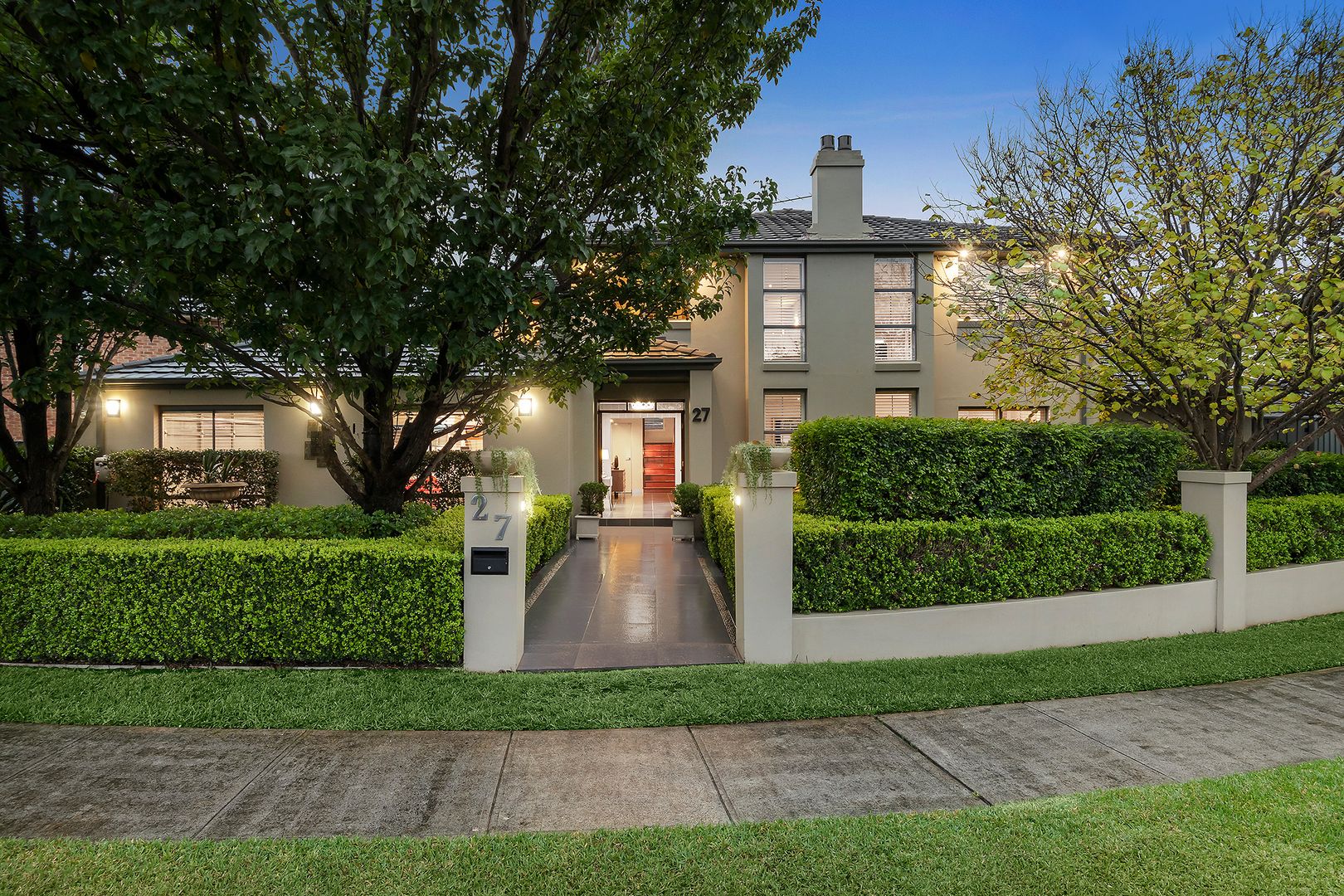 27 Bordeaux Crescent, Castle Hill NSW 2154