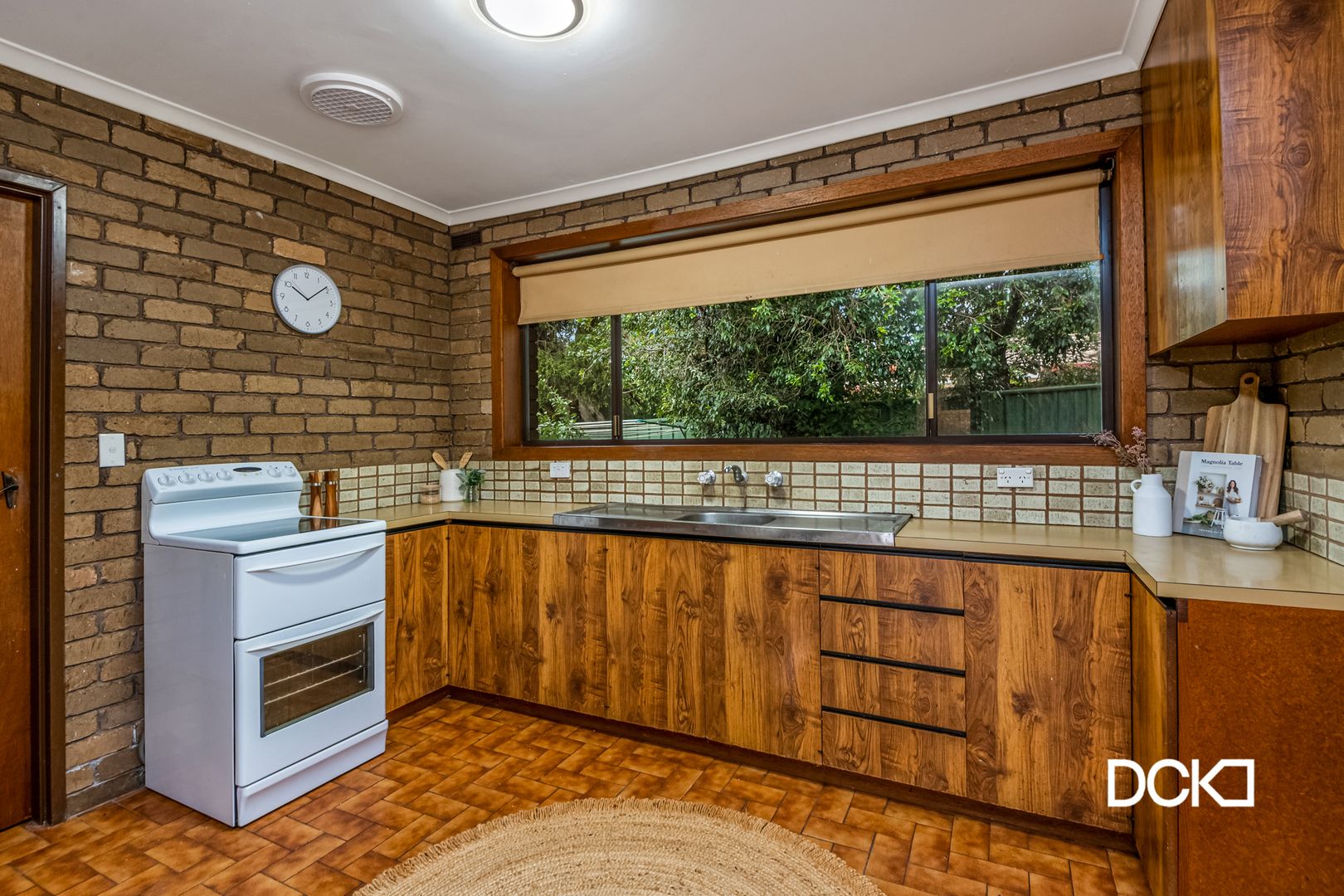 1/3 Nandina Court, Strathdale VIC 3550, Image 2