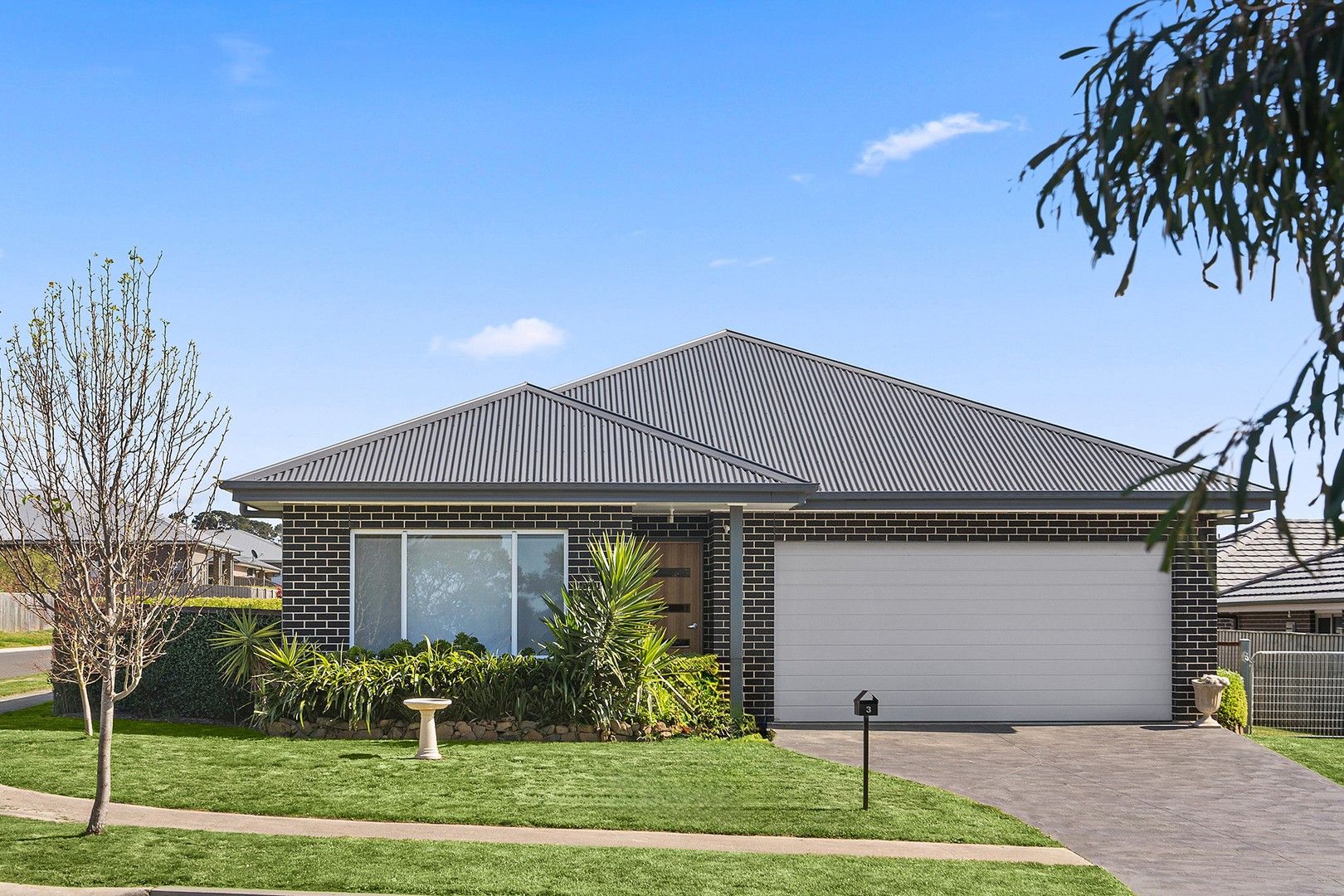 3 Endeavour Circuit, Moss Vale NSW 2577, Image 0